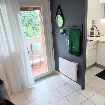 Michelet Climatise Avec Balcon Et Parking Ferme * Монпелье